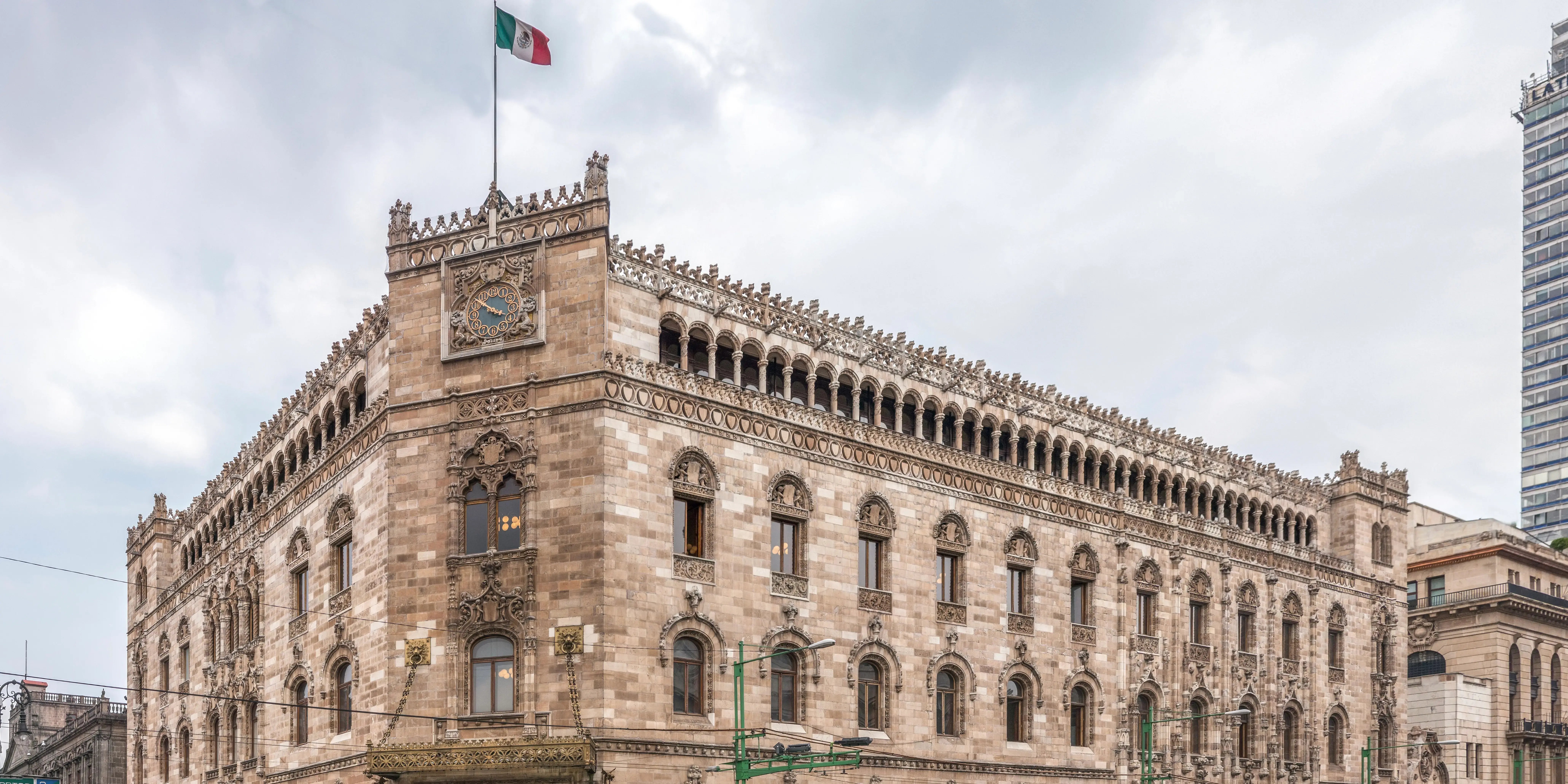 Fachada del Palacio Postal de Adamo Boari. Obras arquiectónicas de México-1