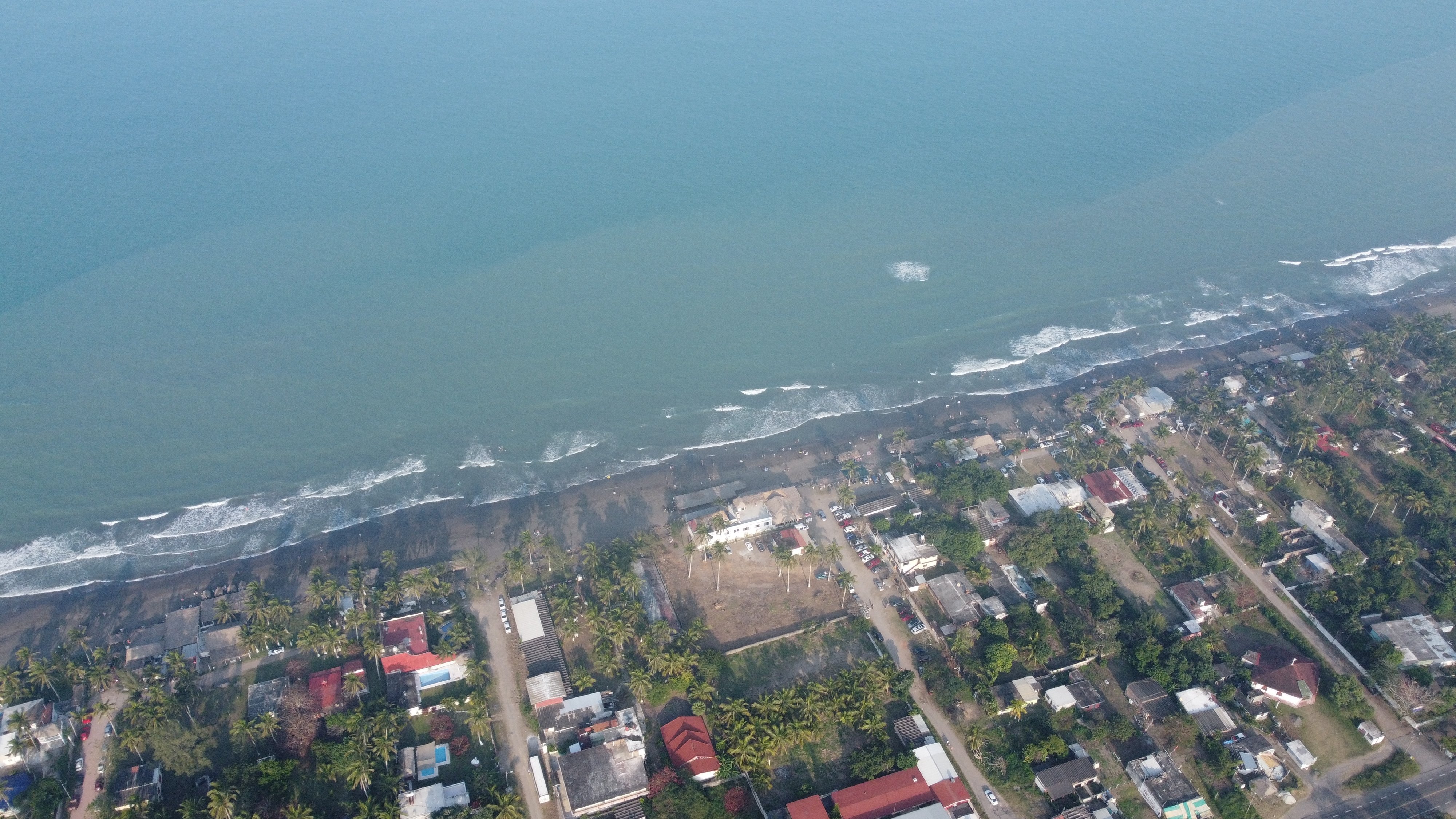 Foto aerea de Playa de Costa Esmeralda, playa de México