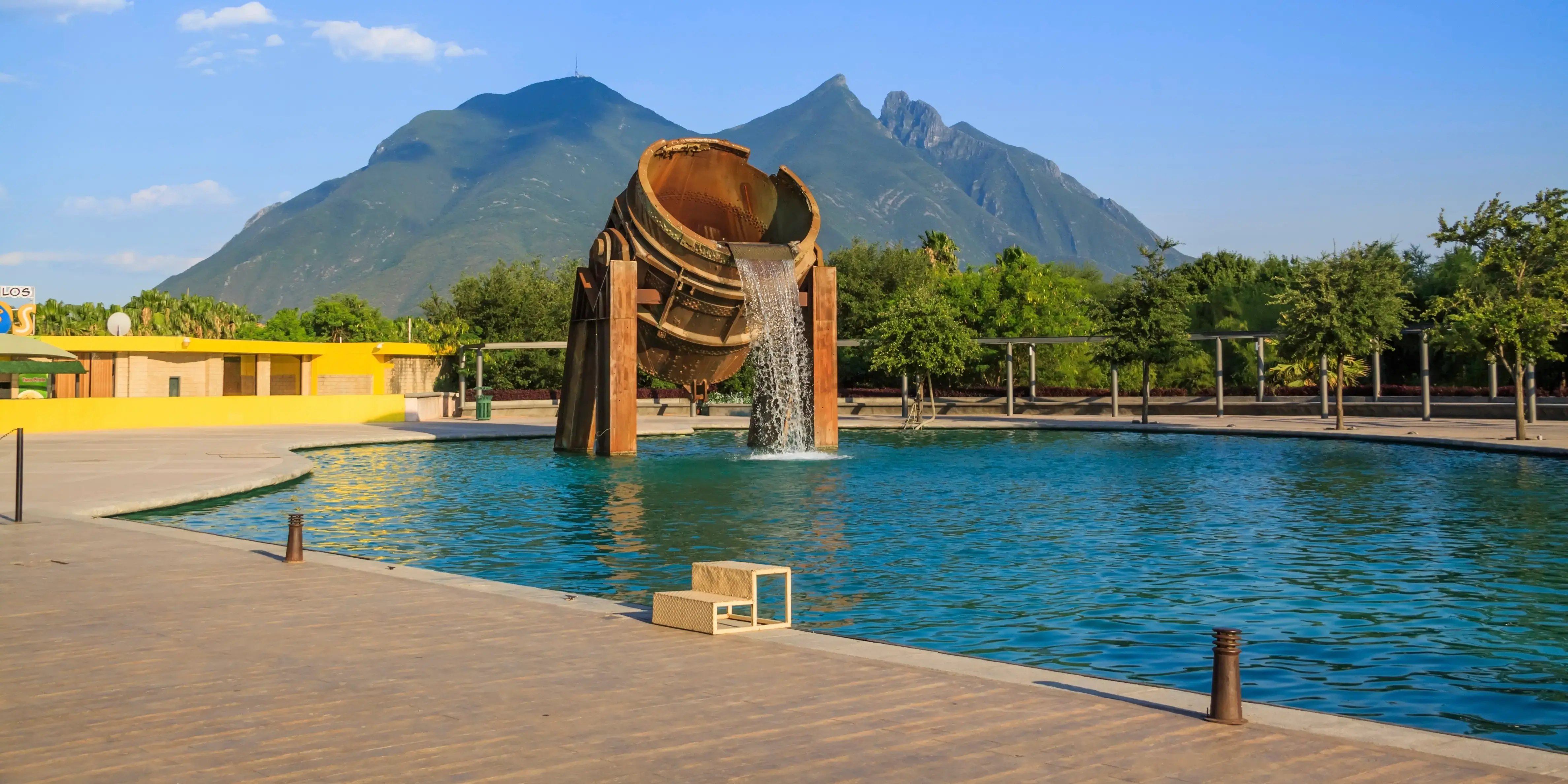 Fuente Crisol, Monterrey, Nuevo León México
