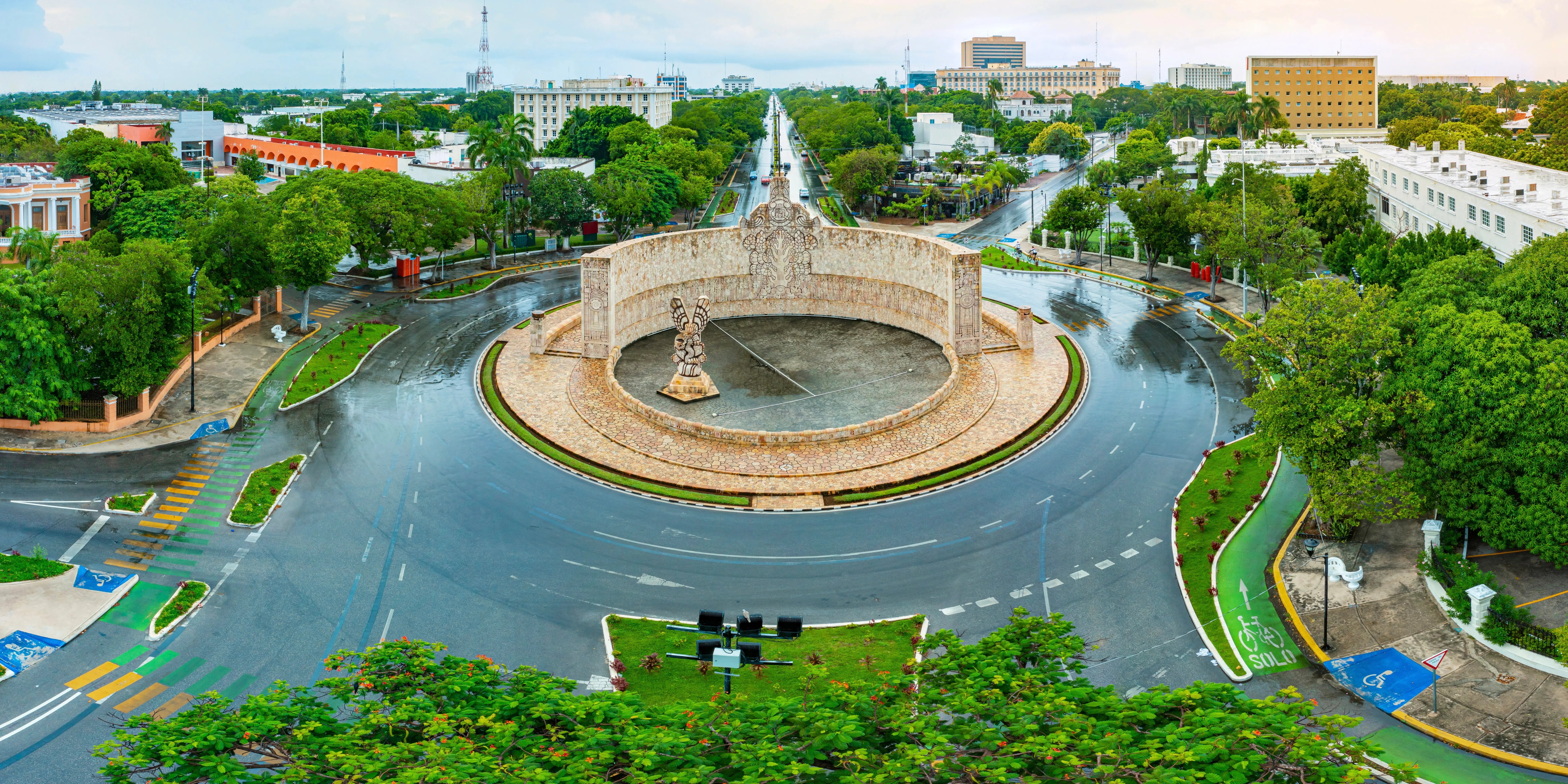 Vista aérea monumento a la patria en Mérida