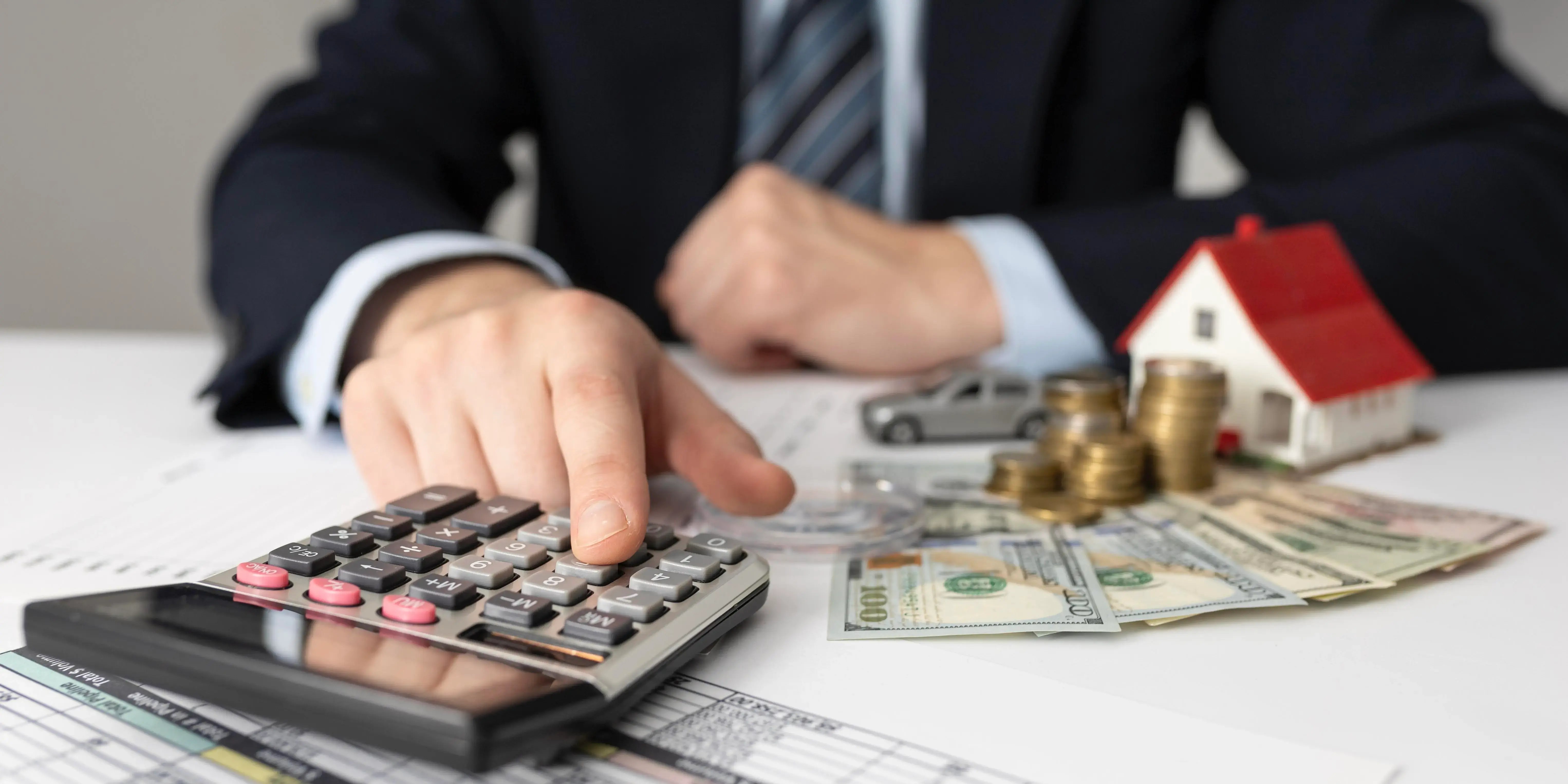 Calcuadora con dinero y una casa. donde invertir mi dinero sin riesgo en México